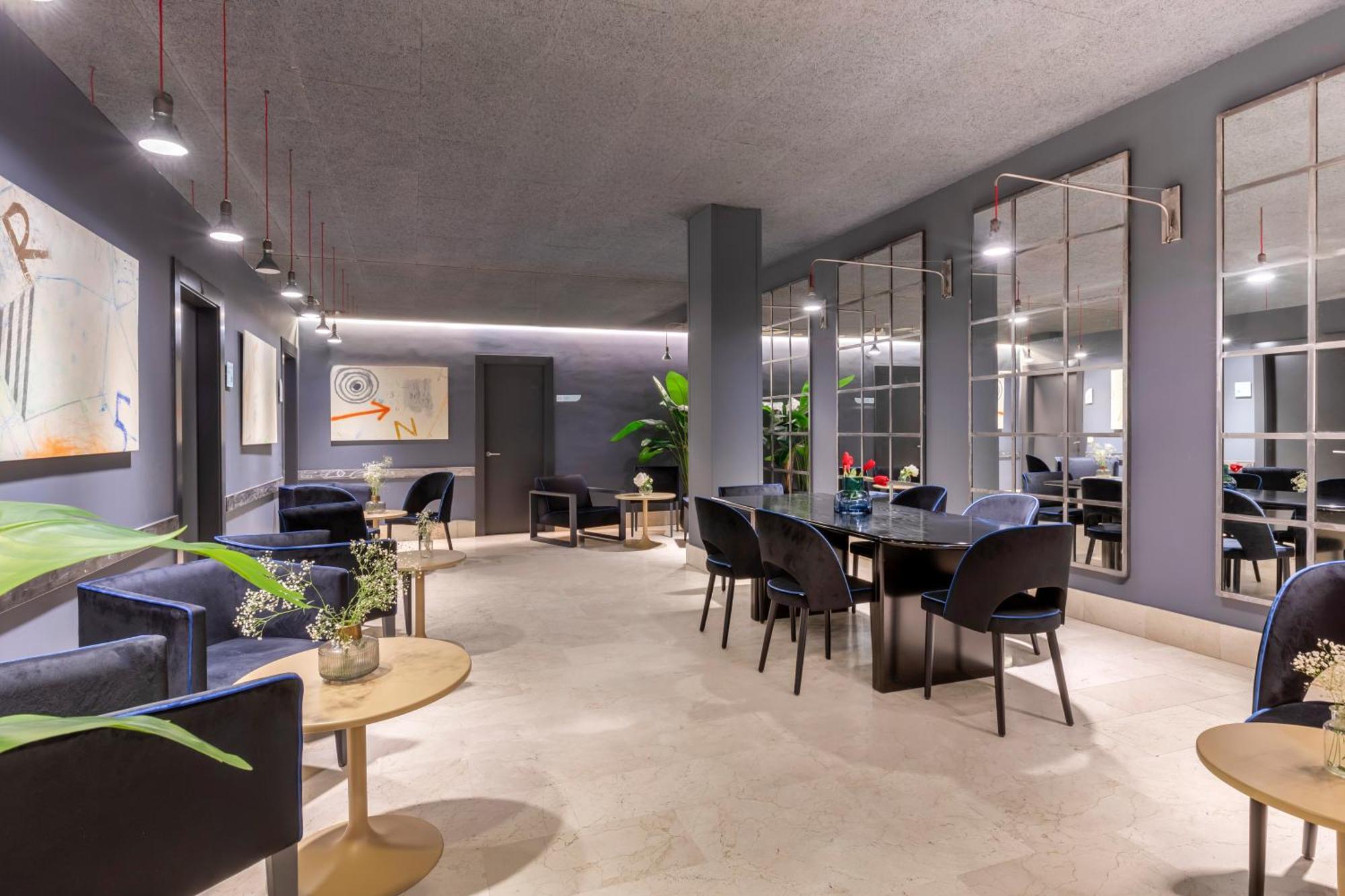 Suites Pamplona Plaza מראה חיצוני תמונה