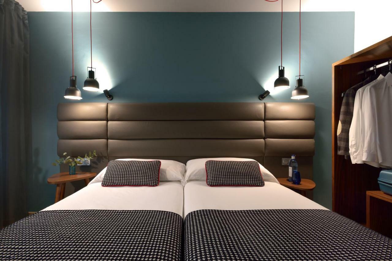 Suites Pamplona Plaza מראה חיצוני תמונה